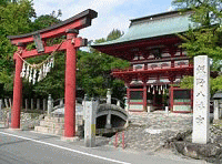 飯野八幡宮・浦安舞・流鏑馬神事